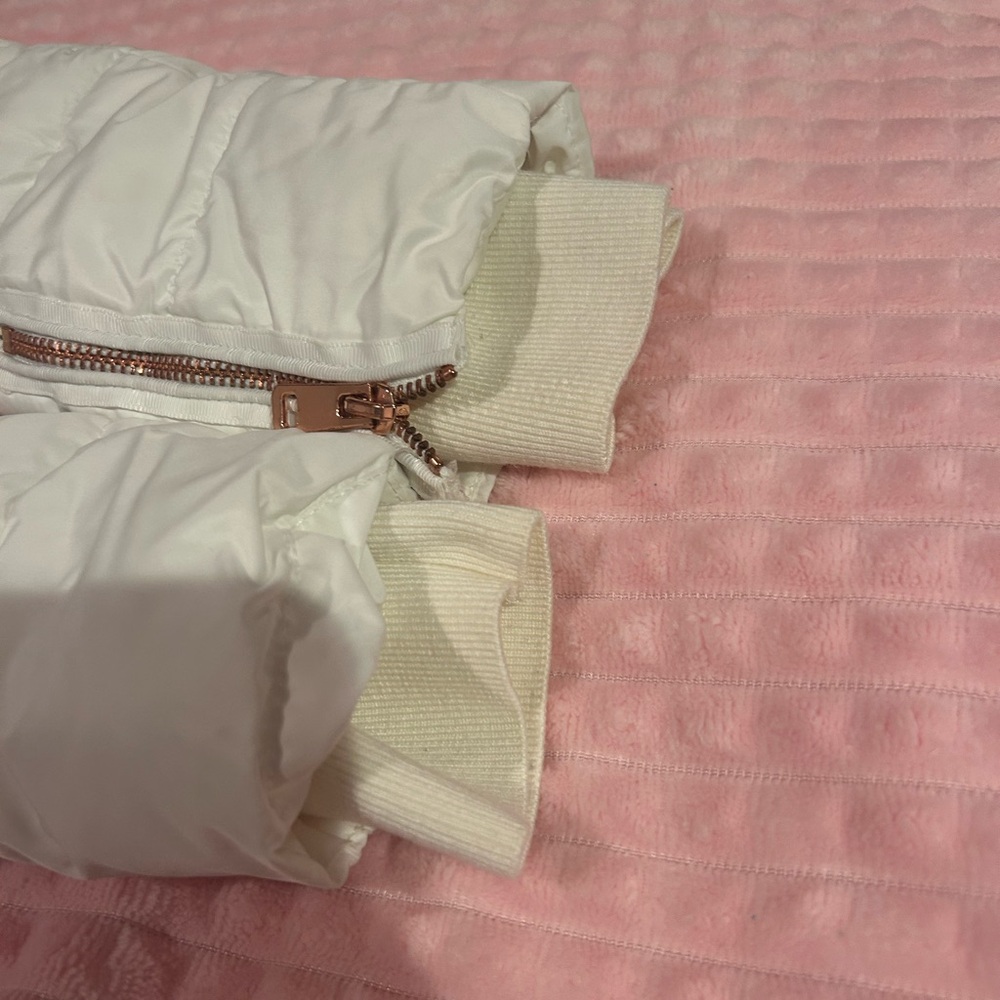Zara White Puffer Jacket for Women - Picture 9 of 10